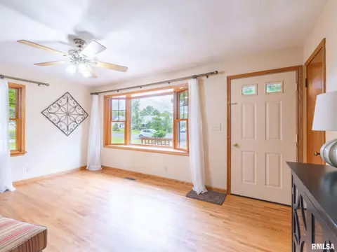 1000 Eldridge St, Washington, IL 61571 photo 10