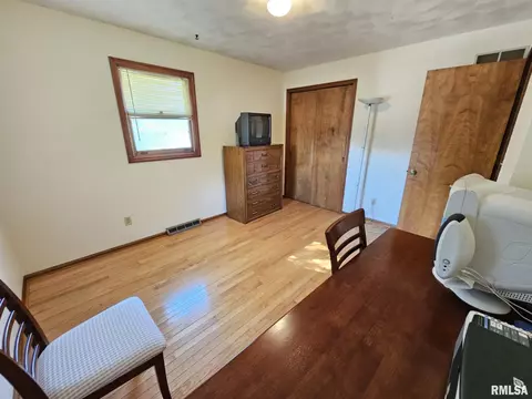 326 Pinecrest Dr, Metamora, IL 61548 photo 8