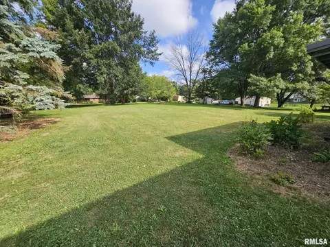 326 Pinecrest Dr, Metamora, IL 61548 photo 20