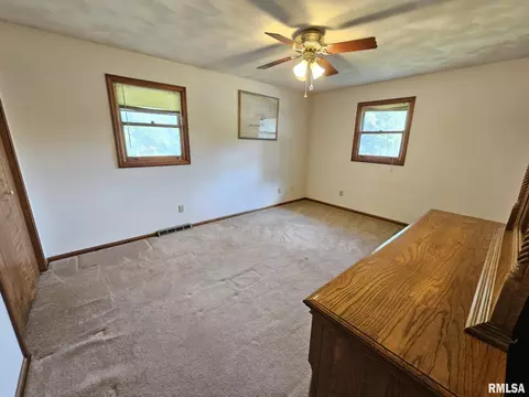 326 Pinecrest Dr, Metamora, IL 61548 photo 7