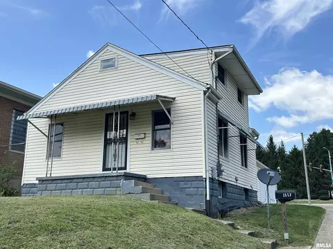 1513 E Paris Ave, Peoria, IL 61603