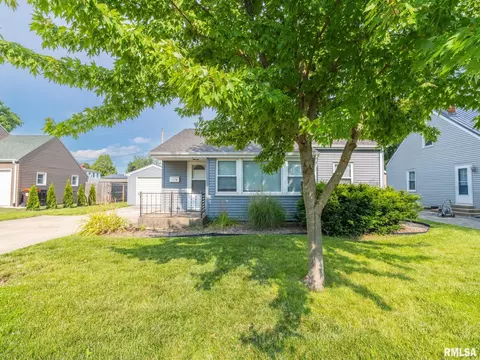 120 N Illinois Ave, Morton, IL 61550