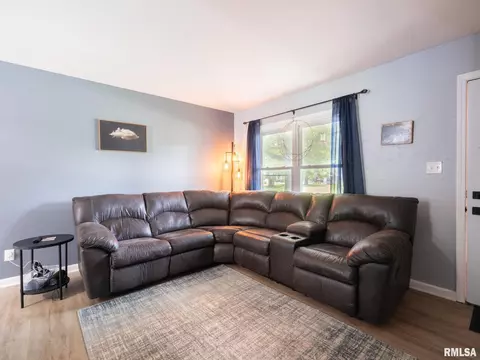 9531 W Guinivere Dr, Mapleton, IL 61547 photo 4