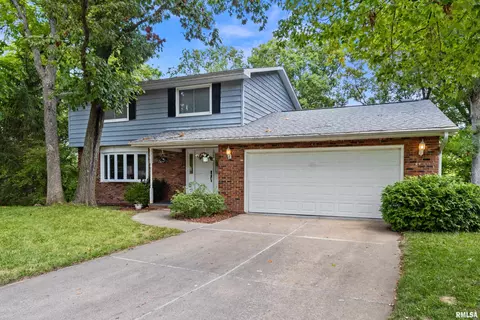 12528 N Englewood Ct, Dunlap, IL 61525