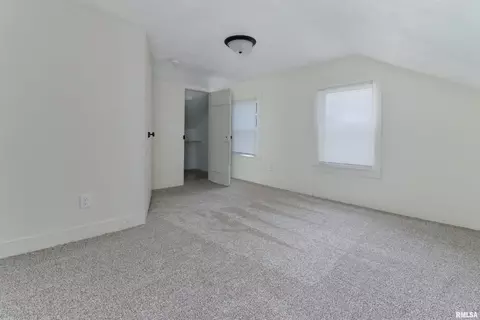 119 W 5th St, Delavan, IL 61734 photo 24