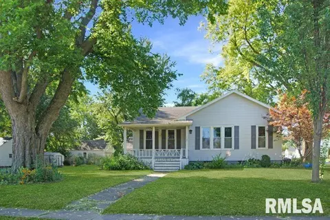 119 W South St, Princeville, IL 61559