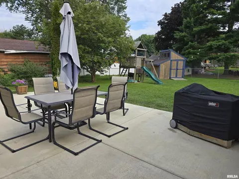 1420 E Spruce St, Canton, IL 61520 photo 63