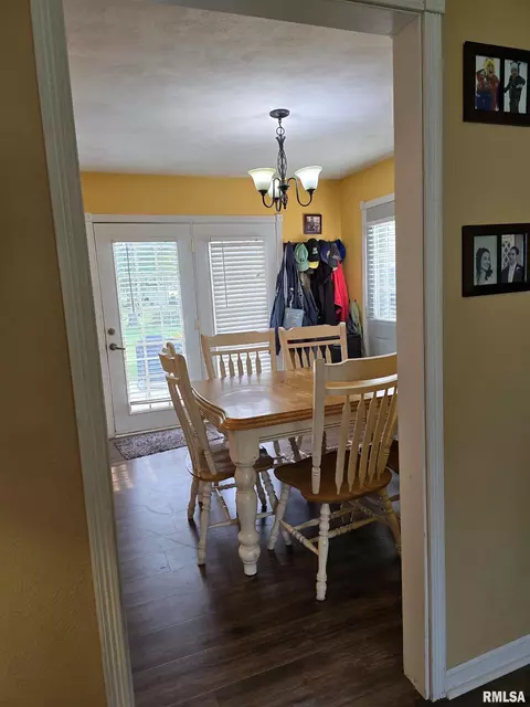 1420 E Spruce St, Canton, IL 61520 photo 12