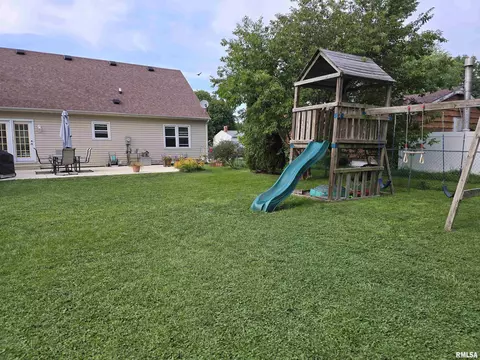 1420 E Spruce St, Canton, IL 61520 photo 56