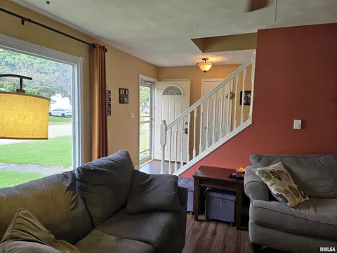 1420 E Spruce St, Canton, IL 61520 photo 8