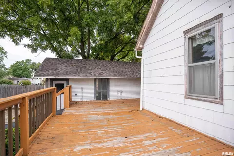 464 W Main St, El Paso, IL 61738 photo 30
