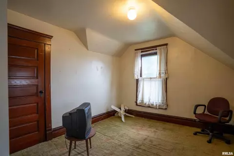 464 W Main St, El Paso, IL 61738 photo 14