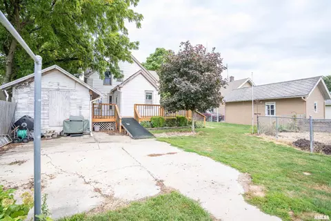 464 W Main St, El Paso, IL 61738 photo 28