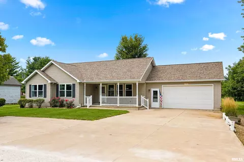 7709 N Jarman St, Elmwood, IL 61529