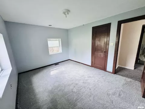107 Barsi Blvd, Macomb, IL 61455 photo 8