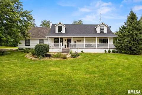824 W Hallock Hollow Rd, Edelstein, IL 61526