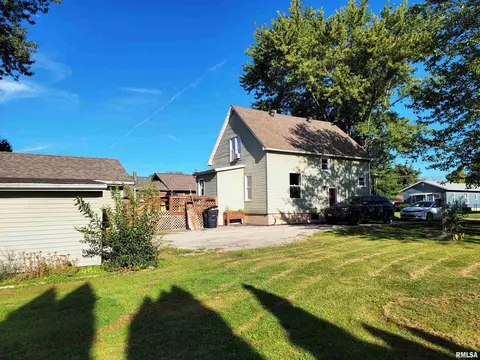 652 W Walnut St, Canton, IL 61520 photo 38