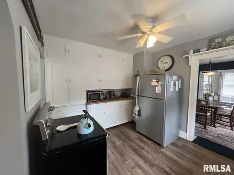 622 Memorial Dr, Macomb, IL 61455 photo 16