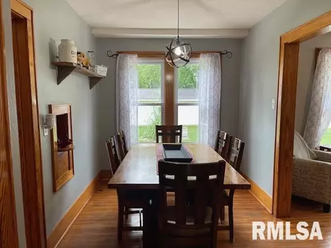 Dining - 910 W Piper St, Macomb, IL 61455 photo 1 of 2