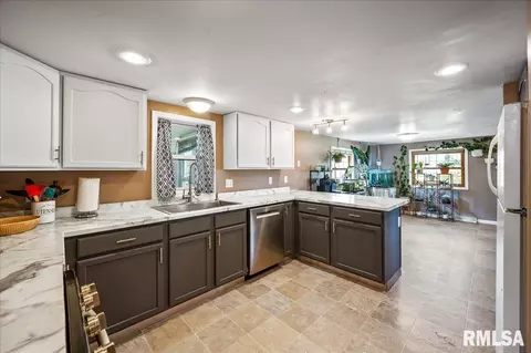 8435 W Vicki Lynn Dr, Mapleton, IL 61547 photo 8