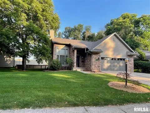 19 Indian Trl, Macomb, IL 61455 photo 2