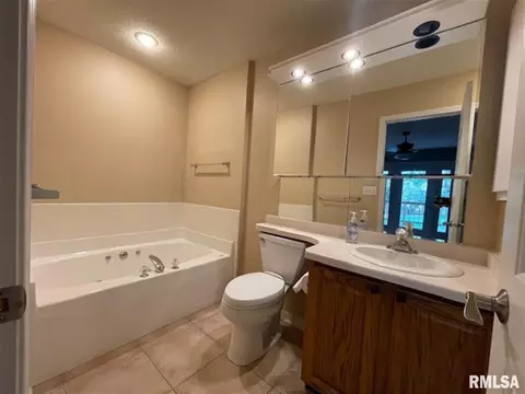 19 Indian Trl, Macomb, IL 61455 photo 8