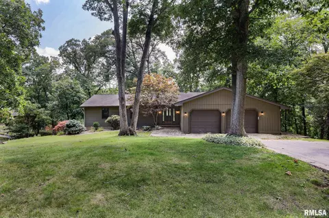 465 Norman Dr, Groveland, IL 61535