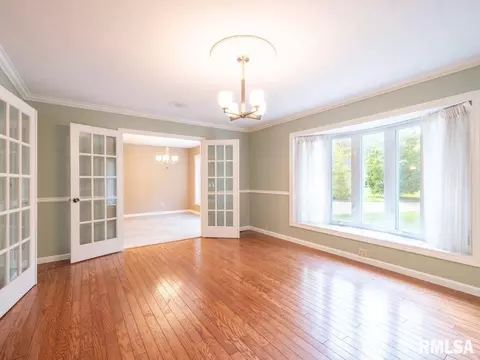 326 W Eagle Nest Rd, Dunlap, IL 61525 photo 6