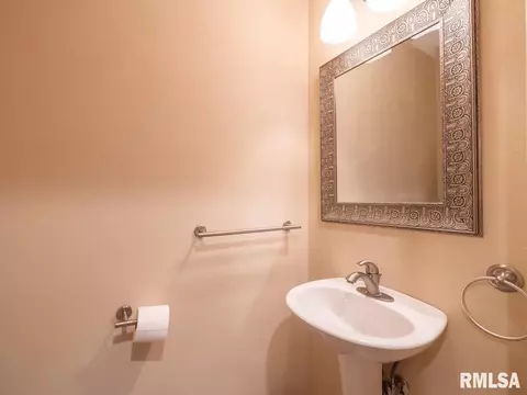 326 W Eagle Nest Rd, Dunlap, IL 61525 photo 18