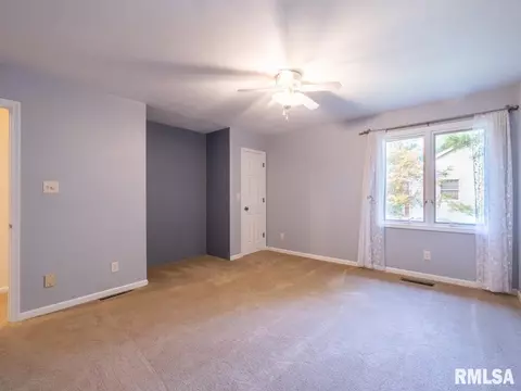 326 W Eagle Nest Rd, Dunlap, IL 61525 photo 20