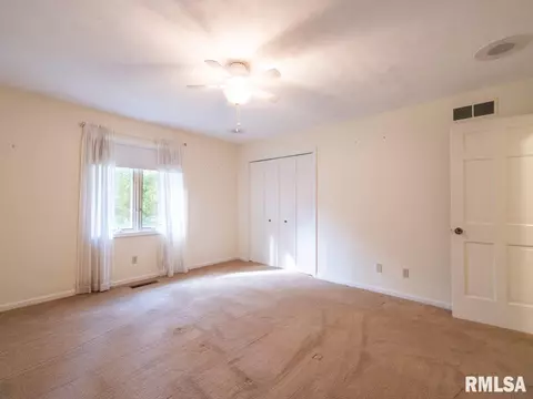 326 W Eagle Nest Rd, Dunlap, IL 61525 photo 28