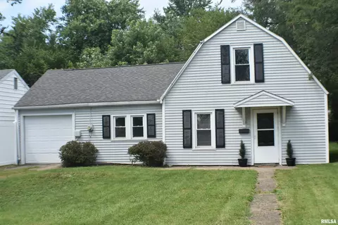 1189 Elm St, Canton, IL 61520 photo 2