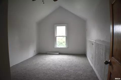 1189 Elm St, Canton, IL 61520 photo 18