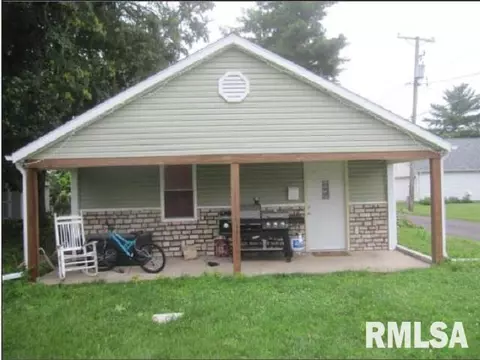 120 Rassi Ave, Morton, IL 61550