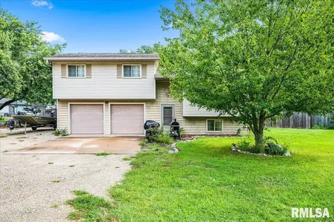 10376 Bellair Dr, Manito, IL 61546