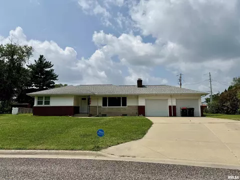 208 E Hazelwood St, Morton, IL 61550