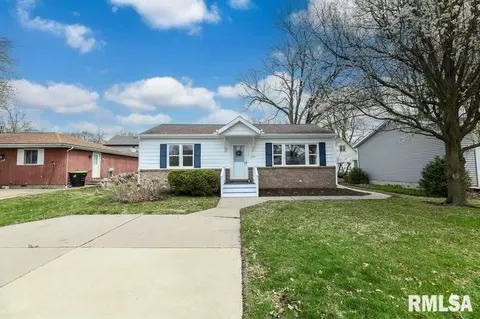 328 S Warren St, Tremont, IL 61568