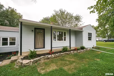 111 Albert St, Washington, IL 61571 photo 3