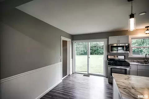 111 Albert St, Washington, IL 61571 photo 17