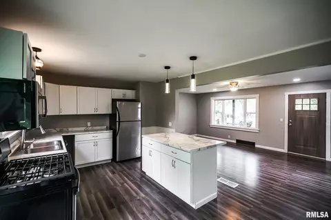 111 Albert St, Washington, IL 61571 photo 14