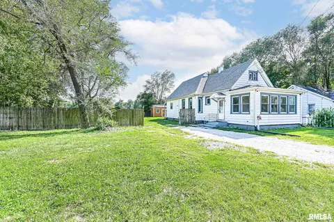 3210 W Augustana St, Peoria, IL 61605