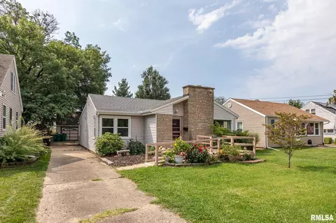 3002 W Kenwood Ave, West Peoria, IL 61604