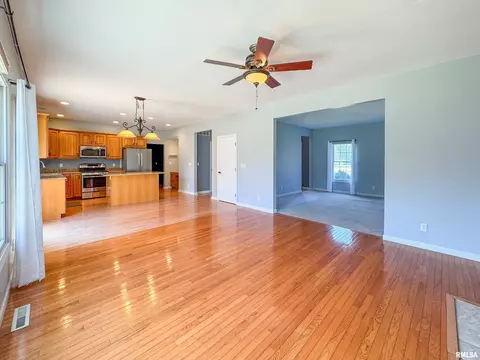 7712 W Bryce Ct, Mapleton, IL 61547 photo 14