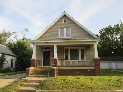 1912 W Proctor St, Peoria, IL 61605