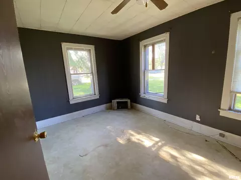 Bedroom - 209 Central Ave, Saint David, IL 61563 photo 1 of 2