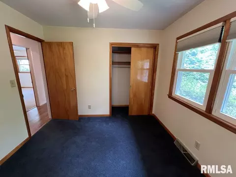 Bedroom - 849 E Franklin St, Macomb, IL 61455 photo 6 of 7