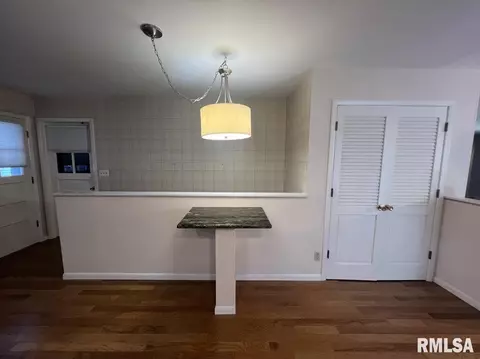 Entry Way - 849 E Franklin St, Macomb, IL 61455 photo 1 of 1