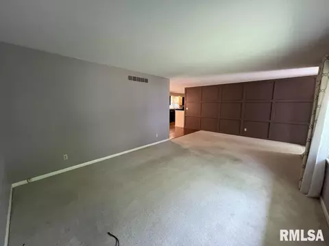 Living - 849 E Franklin St, Macomb, IL 61455 photo 3 of 3