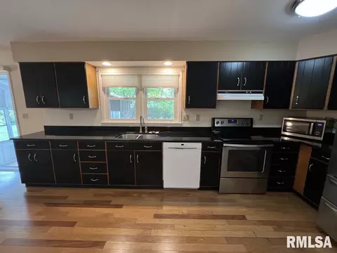 Kitchen - 849 E Franklin St, Macomb, IL 61455 photo 2 of 2