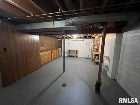 Other - 849 E Franklin St, Macomb, IL 61455 photo 11 of 12